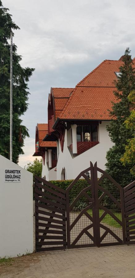 Grantek Üdülőház Balatonlelle Kültér fotó