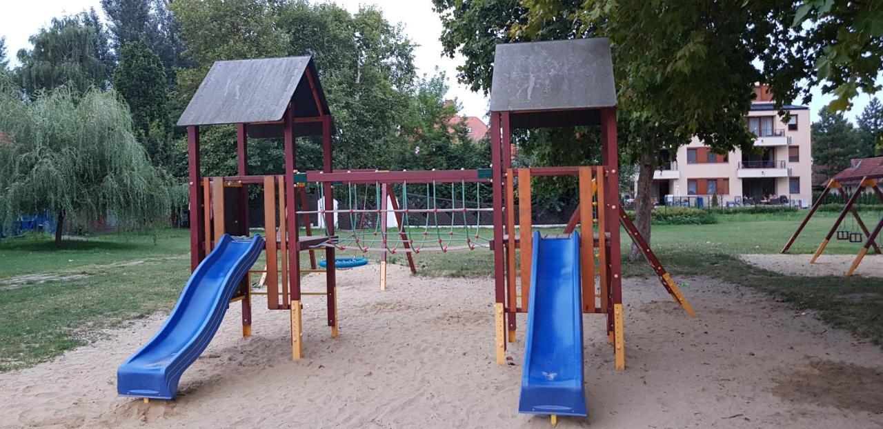 Grantek Üdülőház Balatonlelle Kültér fotó
